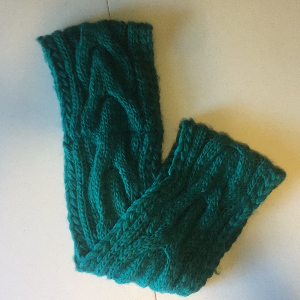 American Eagle Knitted Scarf